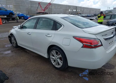 2014 Nissan Altima 2.5/2.5 S/2.5 Sl/2.5 Sv from USA, damaged, VIN 1N4AL3AP9EN260650